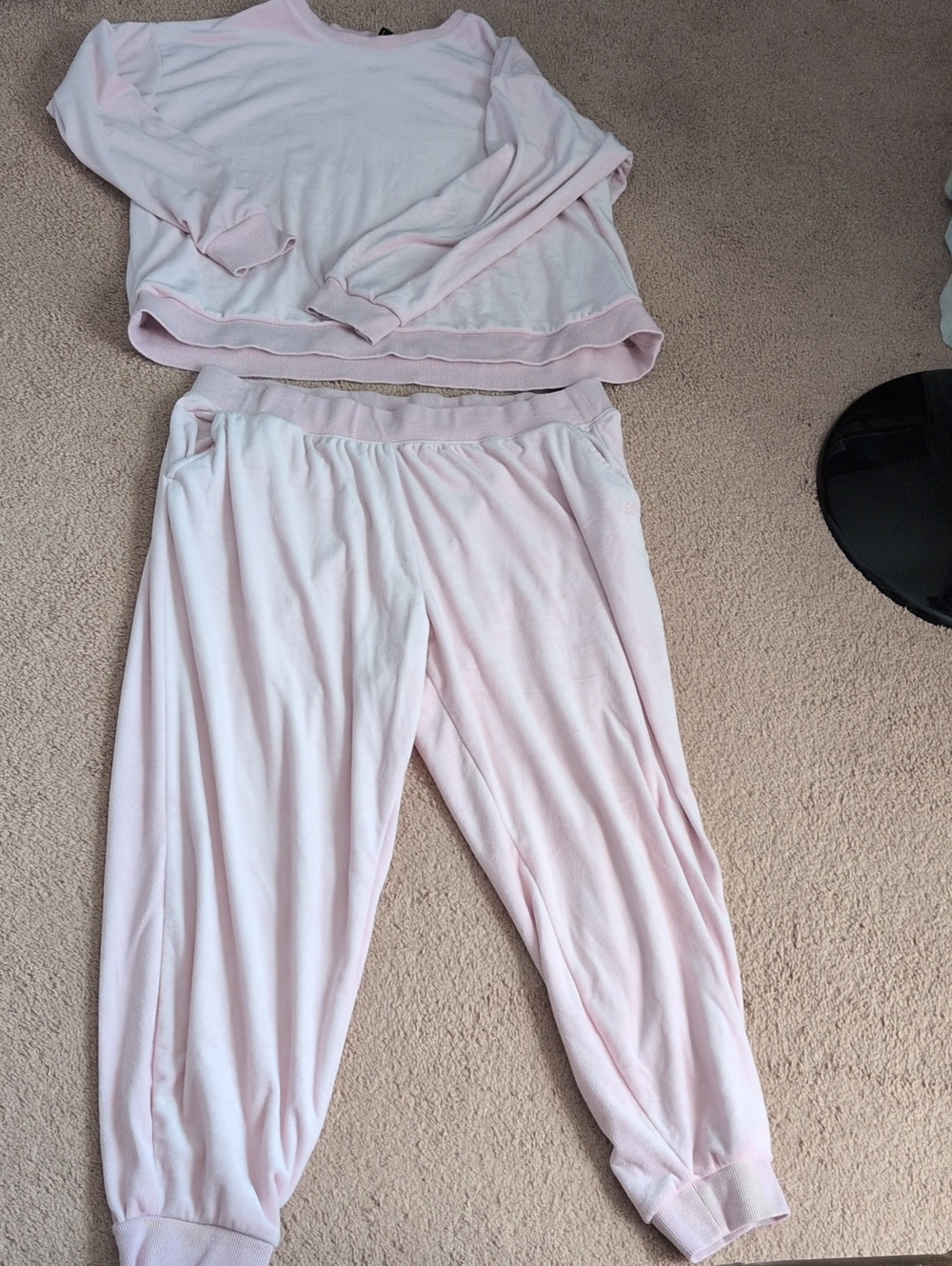 Women’s Soft Pink Lounge Set - Cozy Long Sleeve Top & Jogger Pants